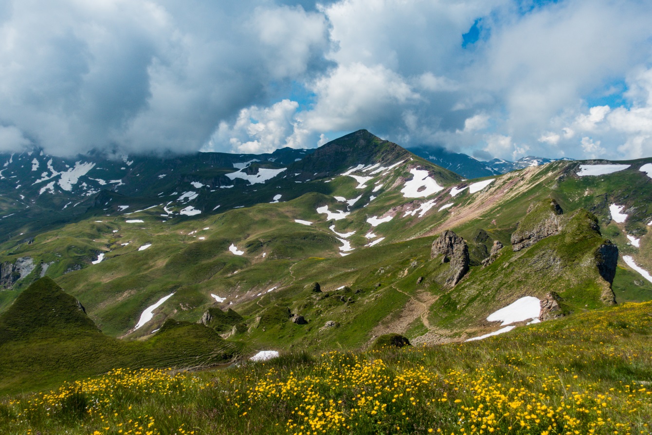 One of the many glorious views on this hike